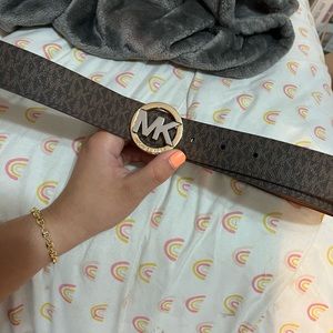 MICHAEL KORS reversible belt M